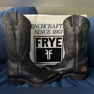 FRYE NWT Billy Pull On Size 6.5 Black Distressed Deco Stitch Cowboy Boots